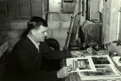 Linus Modlich at Drawing Table