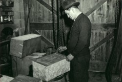 Linus Modlich working on a marker